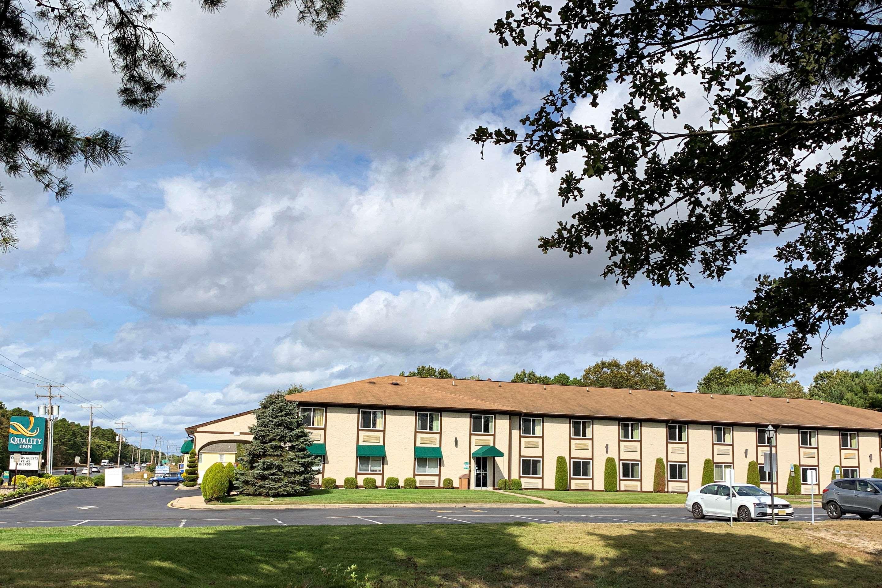クオリティ イン ニア トムス リバー コーポレート パーク Manchester Township エクステリア 写真